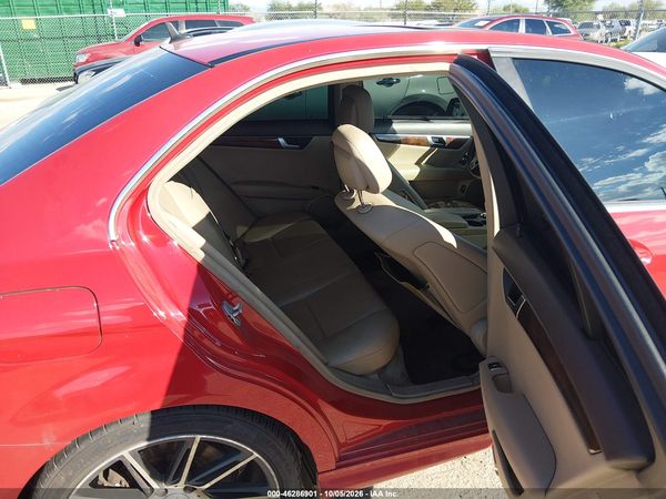 2014 MERCEDES-BENZ C 300 SPORT 4MATIC — I8
