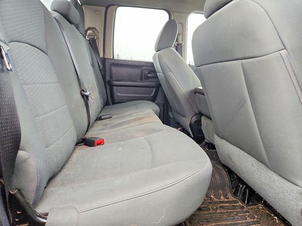 2014 RAM 1500 ST QUAD CAB 4X4