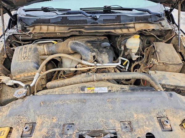 2014 RAM 1500 ST QUAD CAB 4X4