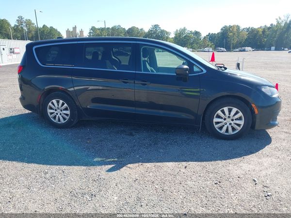 2018 CHRYSLER PACIFICA L — I116