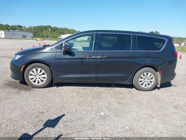2018 CHRYSLER PACIFICA L — I117