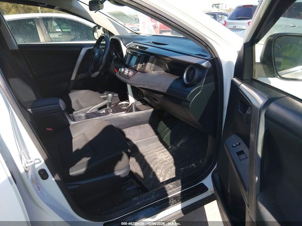 2018 TOYOTA RAV4 LE — I5