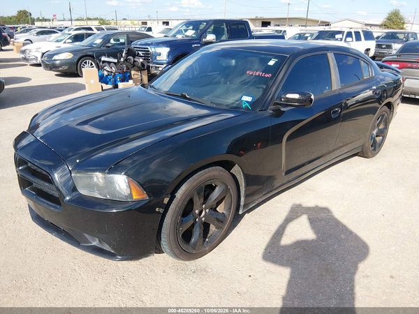 2012 DODGE CHARGER SXT — I2