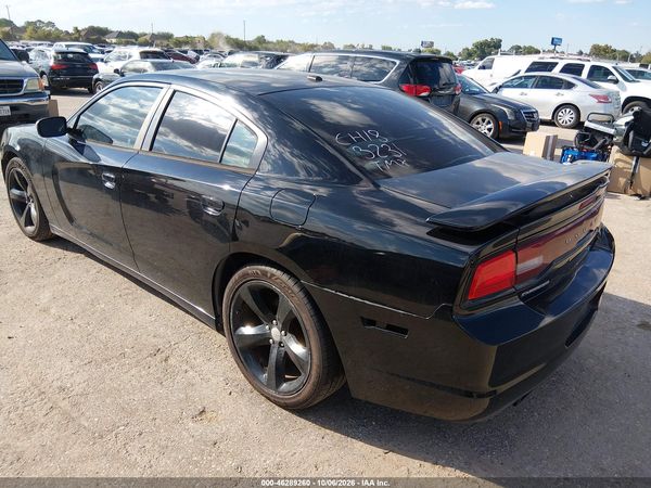 2012 DODGE CHARGER SXT — I3