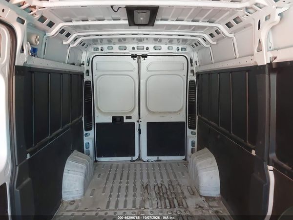 2025 RAM PROMASTER 2500 — I8