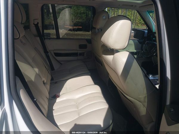 2012 LAND ROVER RANGE ROVER HSE LUX — I8