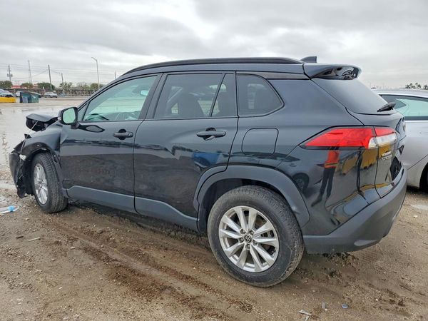 2022 TOYOTA COROLLA CROSS