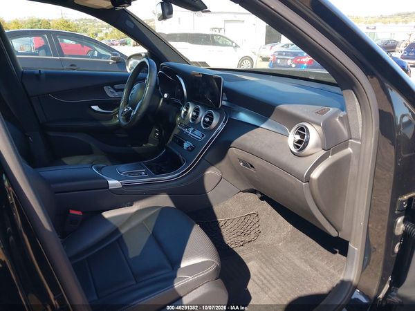 2020 MERCEDES-BENZ GLC 300 4MATIC — I5