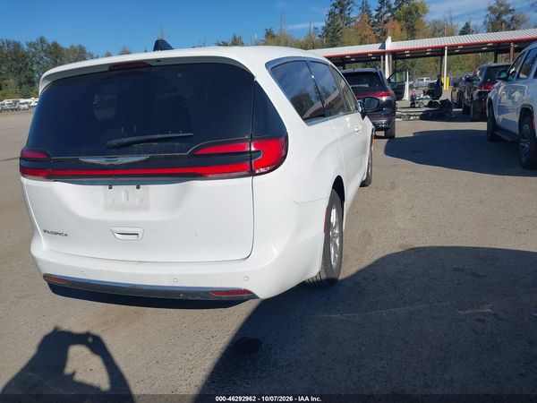 2025 CHRYSLER PACIFICA SELECT — I4