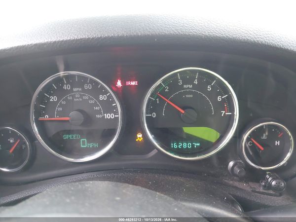 2016 JEEP WRANGLER UNLIMITED SAHARA — I7