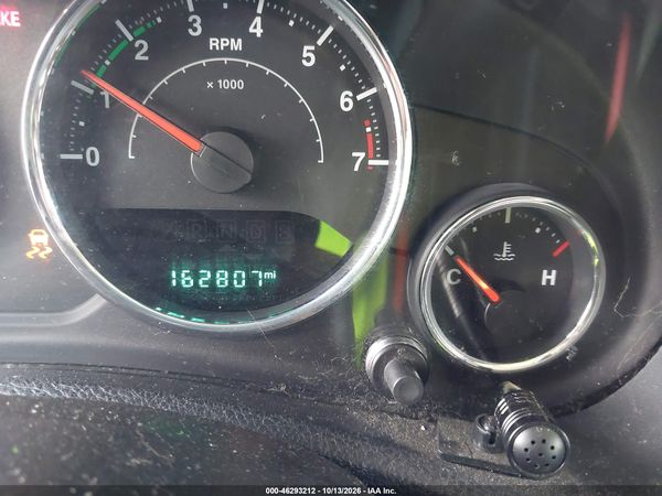 2016 JEEP WRANGLER UNLIMITED SAHARA — I118