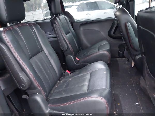2018 DODGE GRAND CARAVAN GT — I8