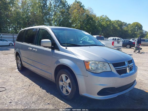 2013 DODGE GRAND CARAVAN SXT — I1