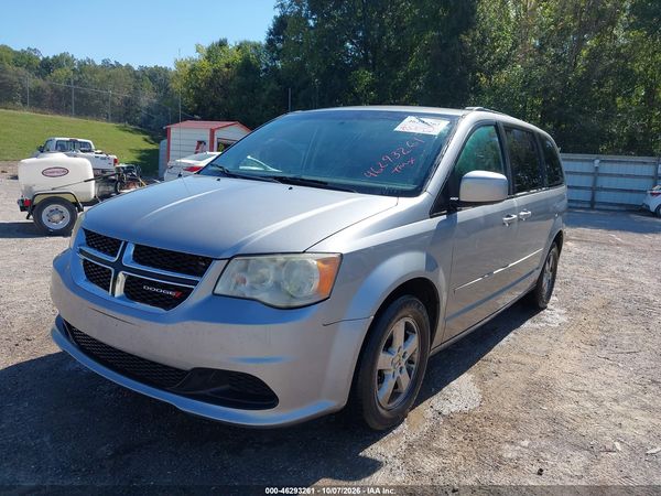 2013 DODGE GRAND CARAVAN SXT — I2