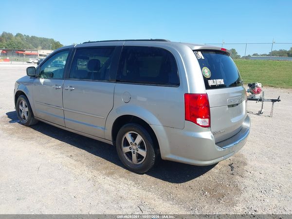 2013 DODGE GRAND CARAVAN SXT — I3