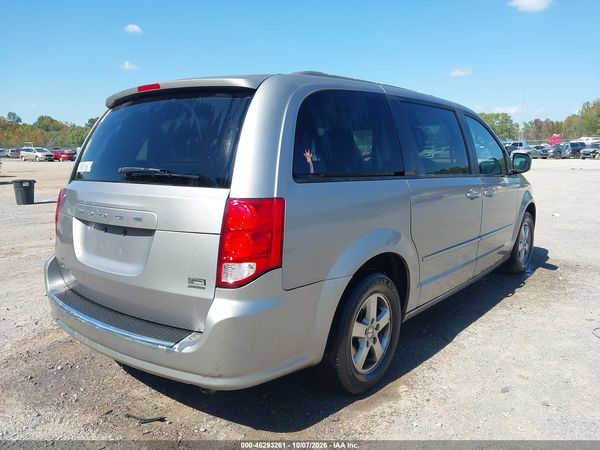 2013 DODGE GRAND CARAVAN SXT — I4