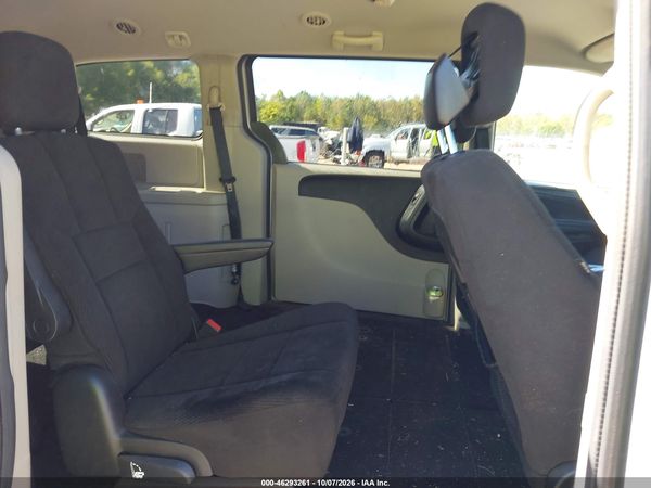 2013 DODGE GRAND CARAVAN SXT — I8