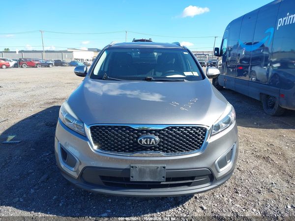 2017 KIA SORENTO 2.4L LX — I115