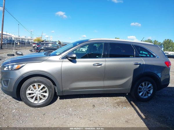 2017 KIA SORENTO 2.4L LX — I117