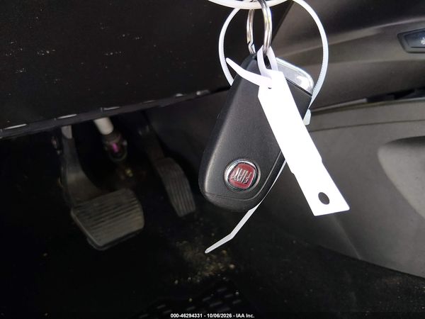 2016 FIAT 500X LOUNGE — I11