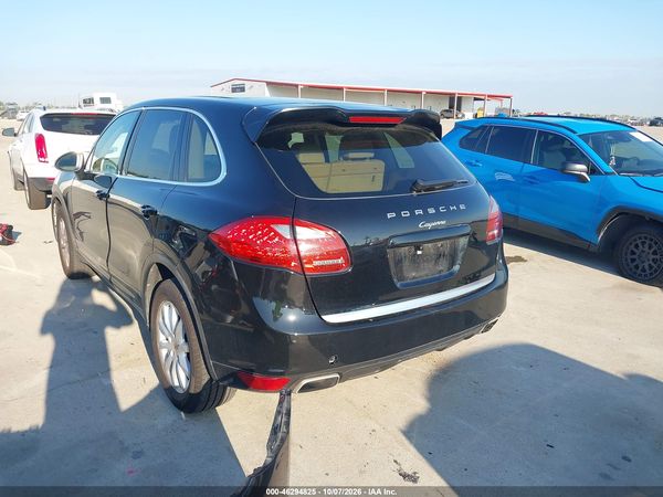 2014 PORSCHE CAYENNE PLATINUM EDITION — I3