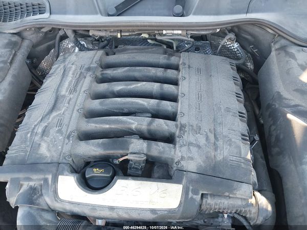 2014 PORSCHE CAYENNE PLATINUM EDITION — I10