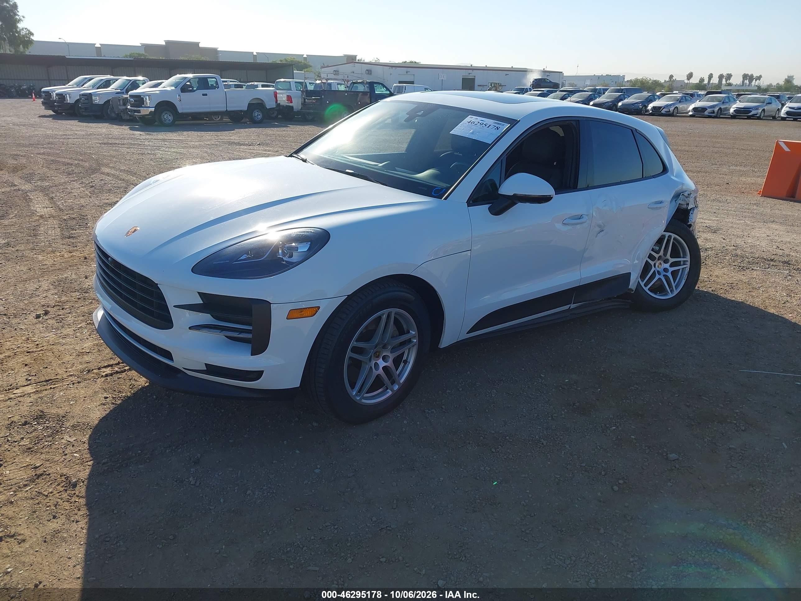 2019 PORSCHE MACAN — I2