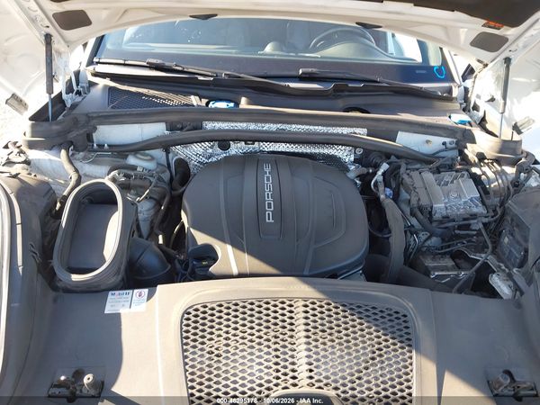 2019 PORSCHE MACAN — I10