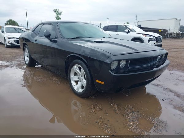 2012 DODGE CHALLENGER SXT — I1