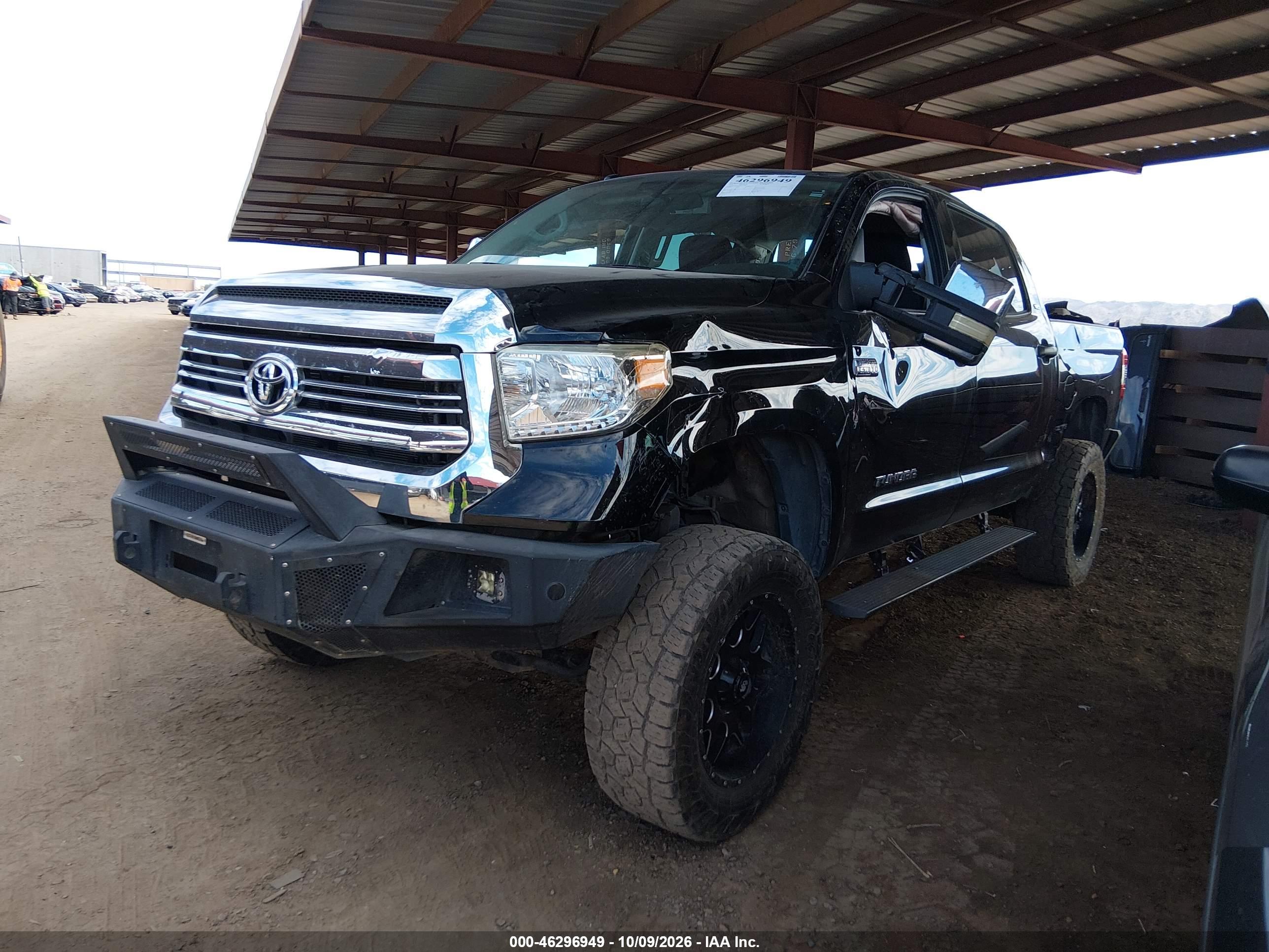 2016 TOYOTA TUNDRA SR5 5.7L V8 — I2