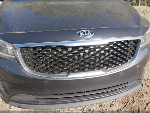 2017 KIA SEDONA LX — I6