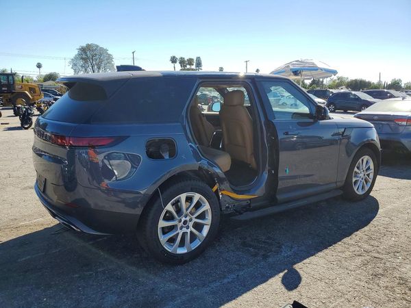 2024 LAND ROVER RANGE ROVER SPORT P360 SE