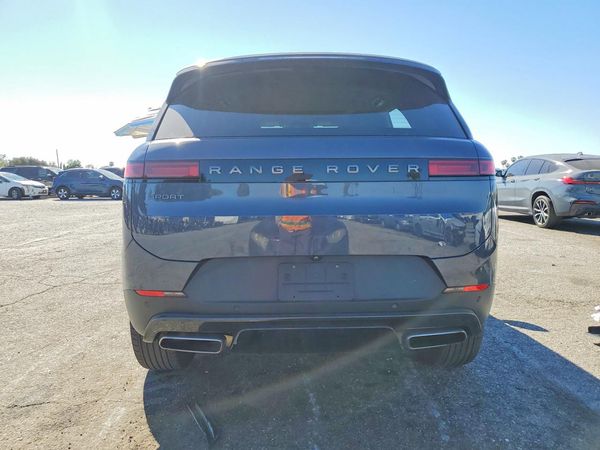 2024 LAND ROVER RANGE ROVER SPORT P360 SE