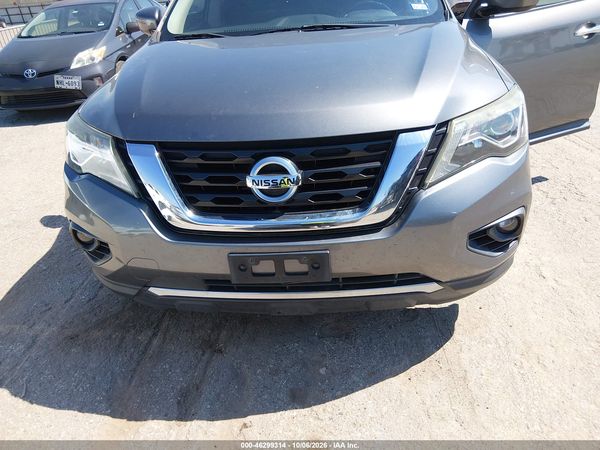 2019 NISSAN PATHFINDER SV — I6