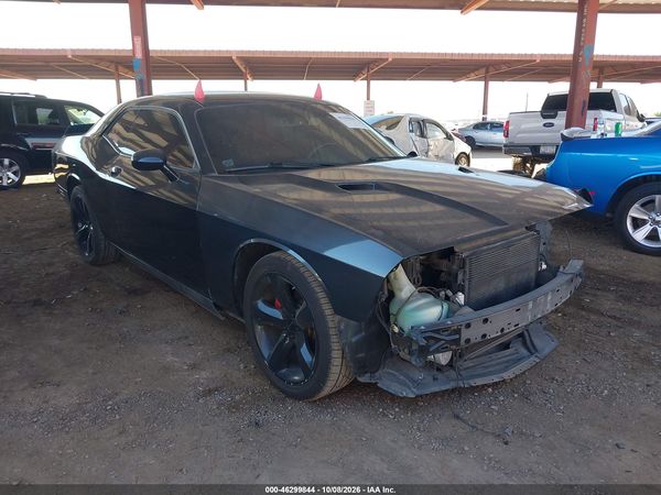 2014 DODGE CHALLENGER SXT — I1