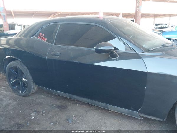 2014 DODGE CHALLENGER SXT — I116