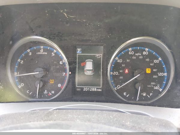 2016 TOYOTA RAV4 XLE — I7
