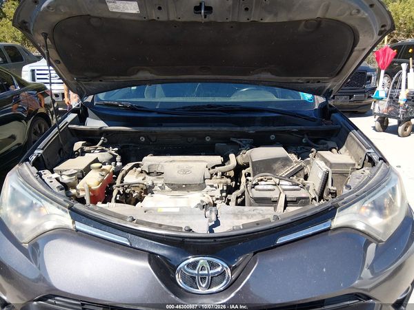 2016 TOYOTA RAV4 XLE — I10