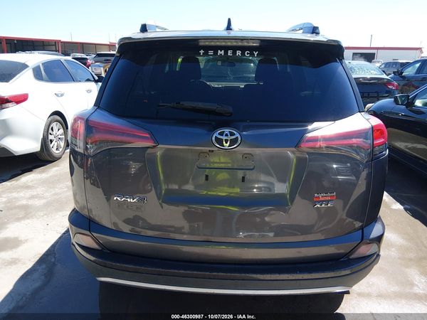 2016 TOYOTA RAV4 XLE — I119