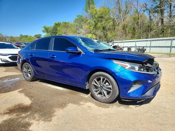 2022 KIA FORTE FE, LXS