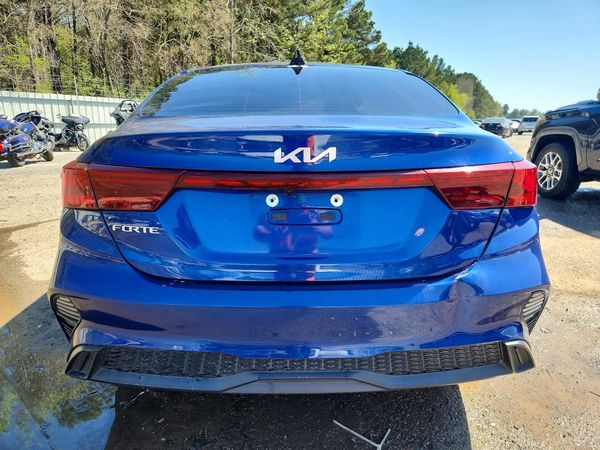 2022 KIA FORTE FE, LXS
