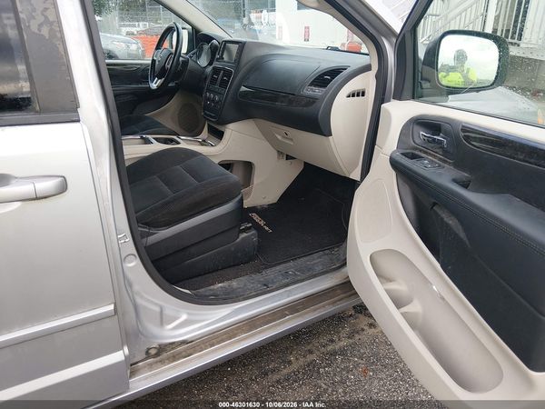 2016 DODGE GRAND CARAVAN SXT — I5