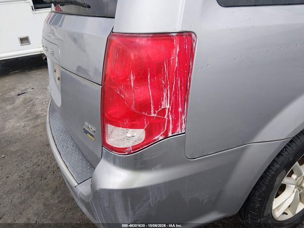 2016 DODGE GRAND CARAVAN SXT — I6