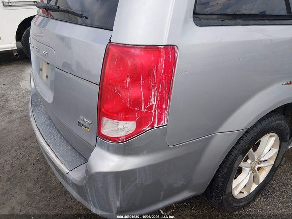 2016 DODGE GRAND CARAVAN SXT — I75