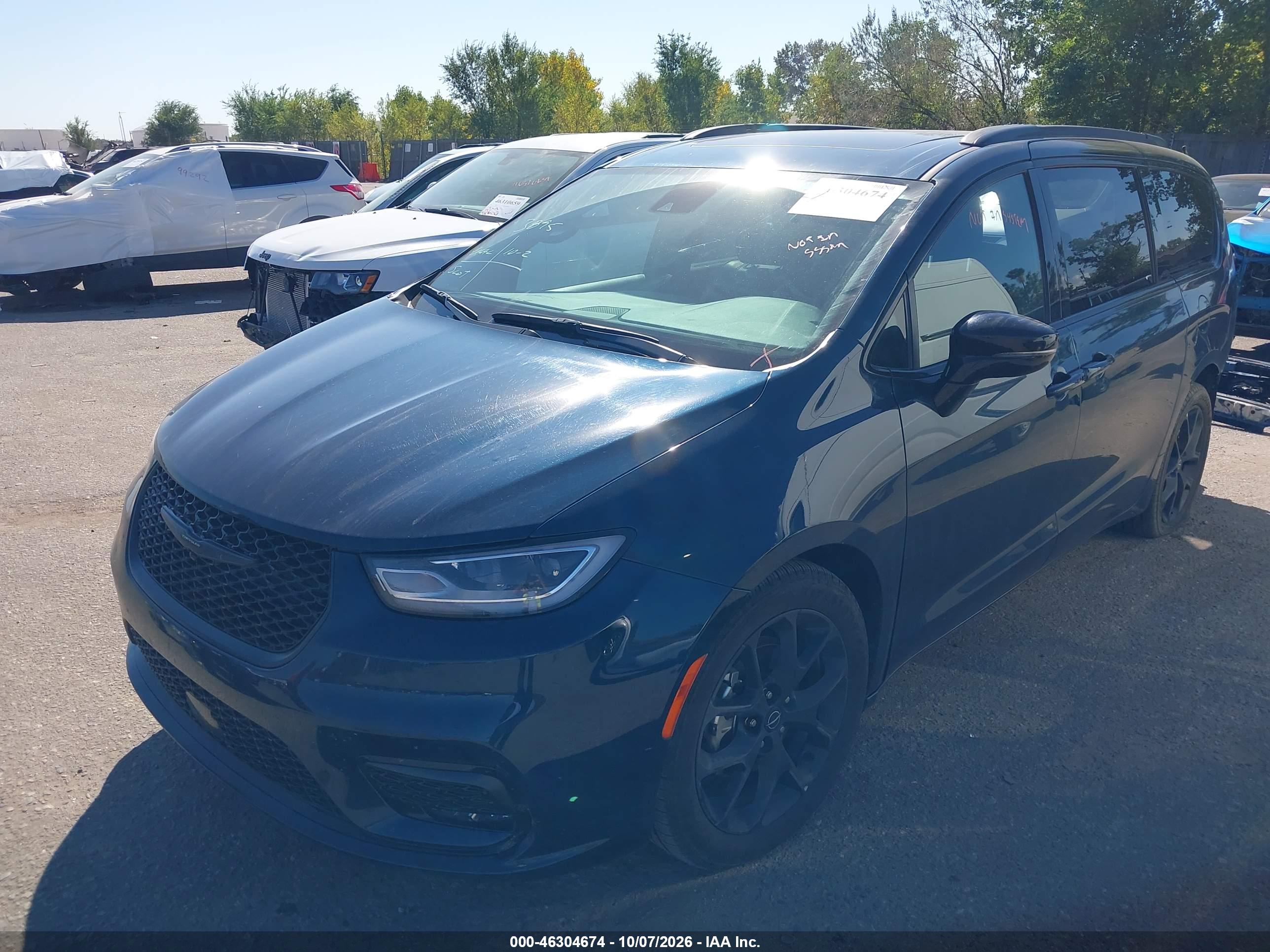 2025 CHRYSLER PACIFICA LIMITED — I2