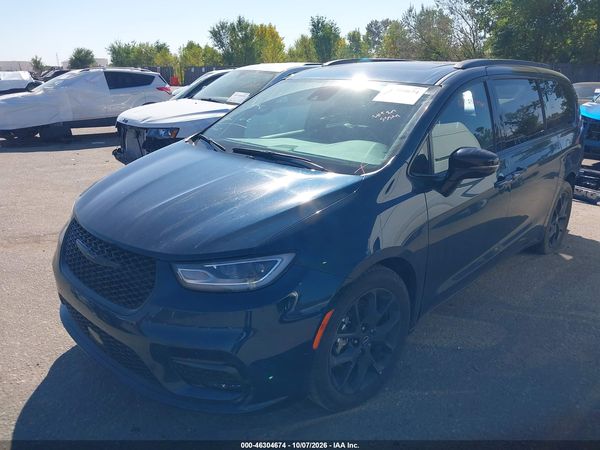 2025 CHRYSLER PACIFICA LIMITED — I2