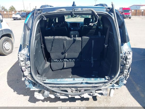 2025 CHRYSLER PACIFICA LIMITED — I6