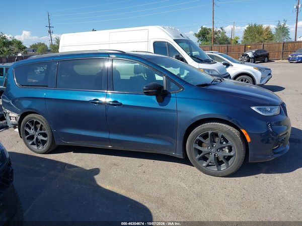 2025 CHRYSLER PACIFICA LIMITED — I116