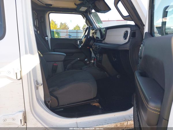 2025 JEEP WRANGLER 4-DOOR SAHARA 4X4 — I5
