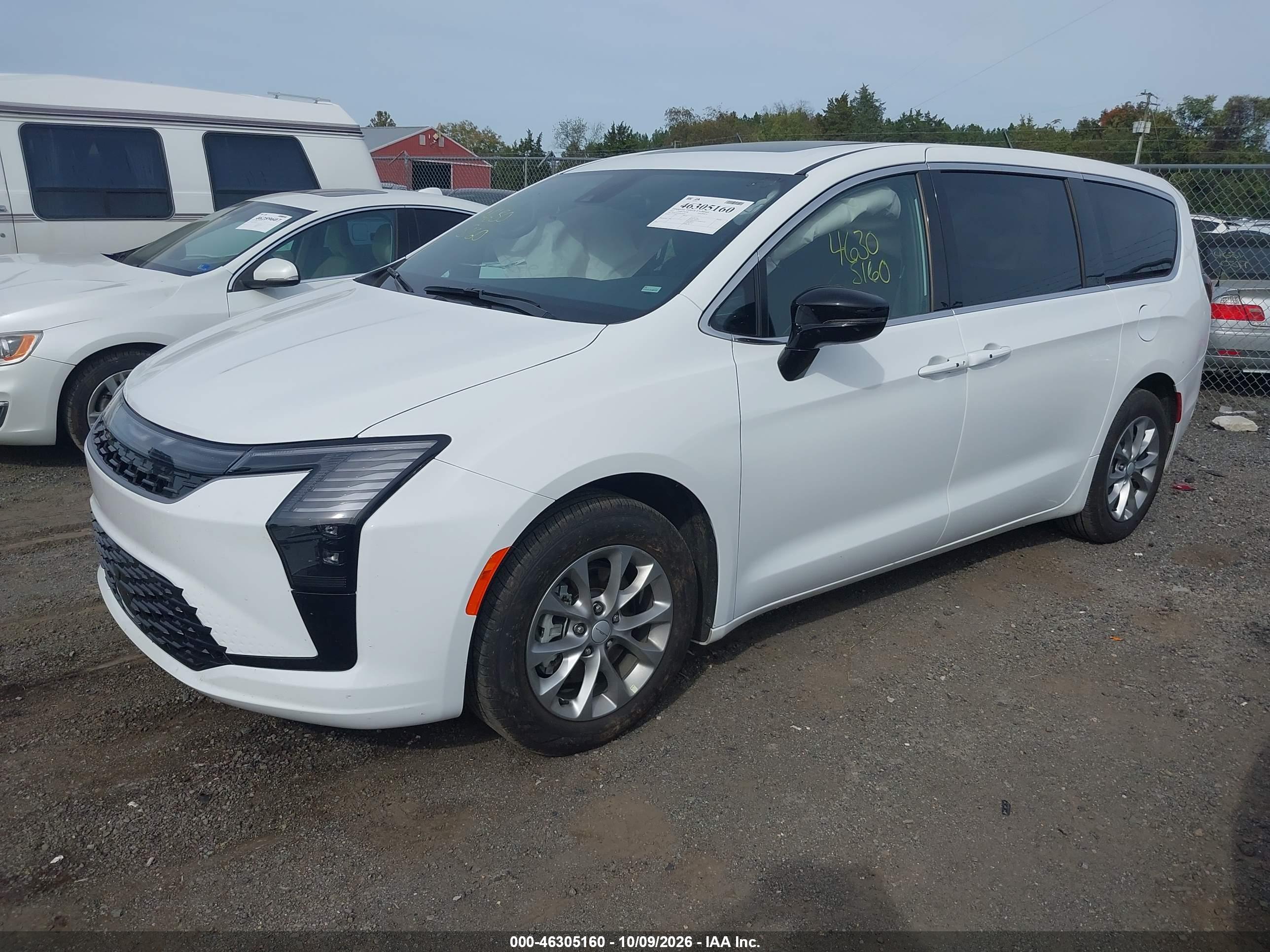 2027 CHRYSLER PACIFICA Limited — I2